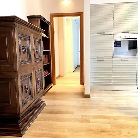Apartman Modern In Historic Center Como